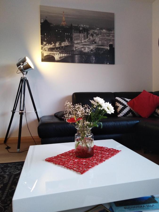 Red Lux Apartment Будва Екстериор снимка