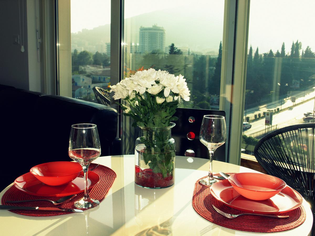 Red Lux Apartment Будва Екстериор снимка